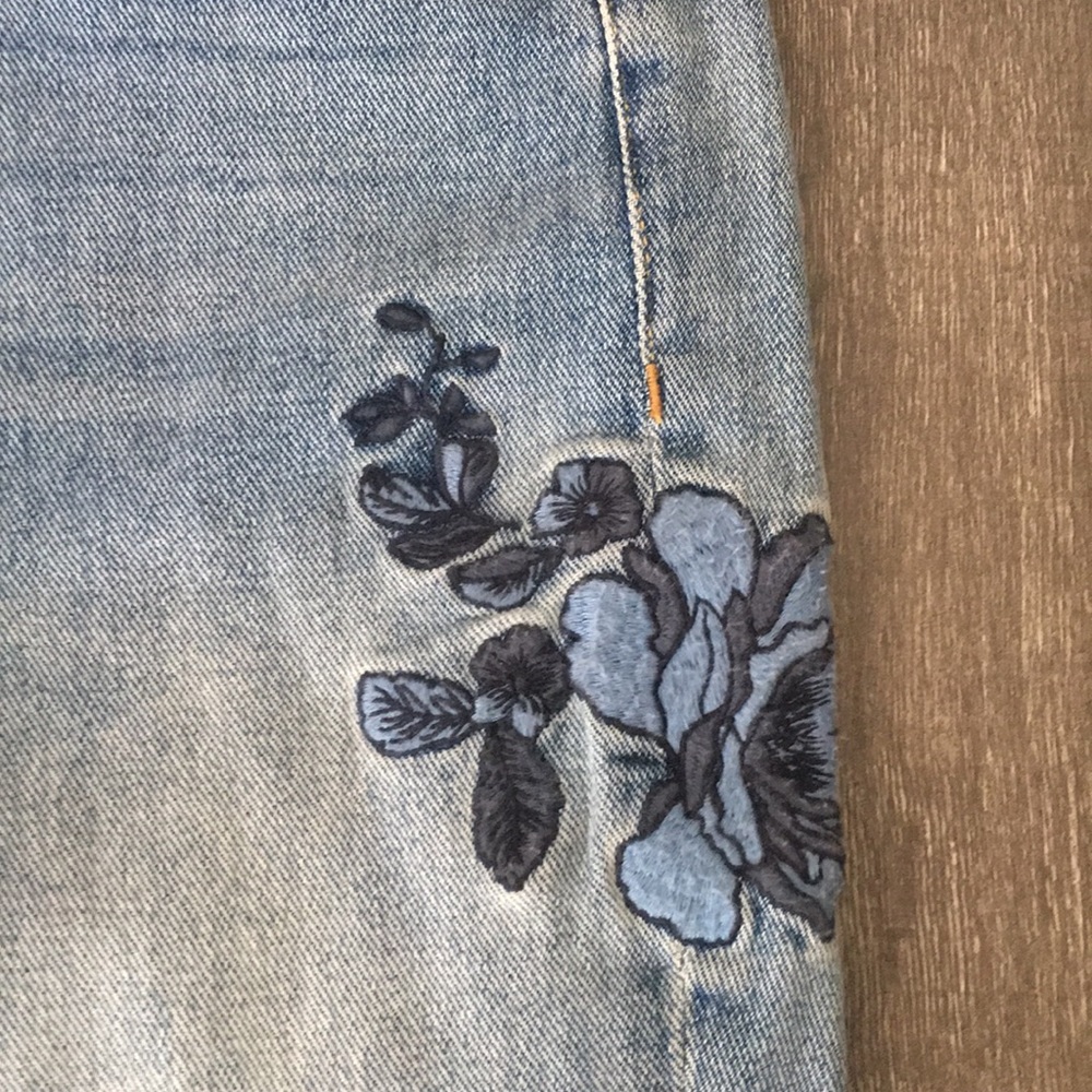 Embroidered Mom Jeans - Picture 2 of 5
